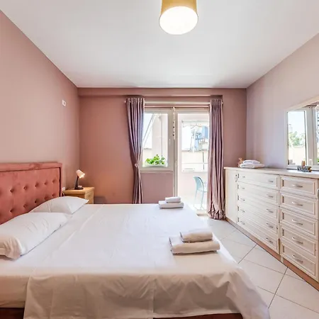 Appartamento Sisi's Apartments-tirana Center