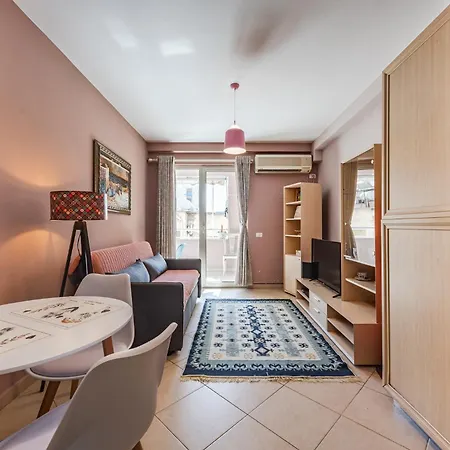 Sisi's Apartments-tirana Center Apartment