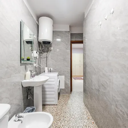 Sisi's Apartments-tirana Center Apartment *